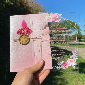 Mis Quince Anos, Mis Quince Años, Quince invitation, Acrylic Quinceañerainvitation, Quinceanera invitation, Floral invitation, Clear acrylic invitation,  Pink pearlescent half envelope