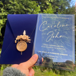 Acrylic Invitation With Velvet Envelope. Acrylic wedding Invitation. Navy blue velvet envelope