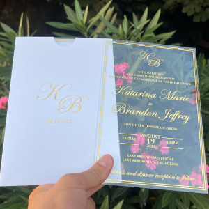 Gold foil printed acrylic wedding invitation, Gold foil printed white pearlescent envelope.