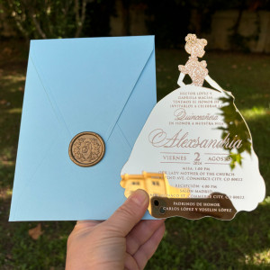 Mirrored princess invitation, Gold mirrored Quinceañera invitation, Quince invitation, Mis 15 Años invitation, Powder blue envelope, Gold wax seal